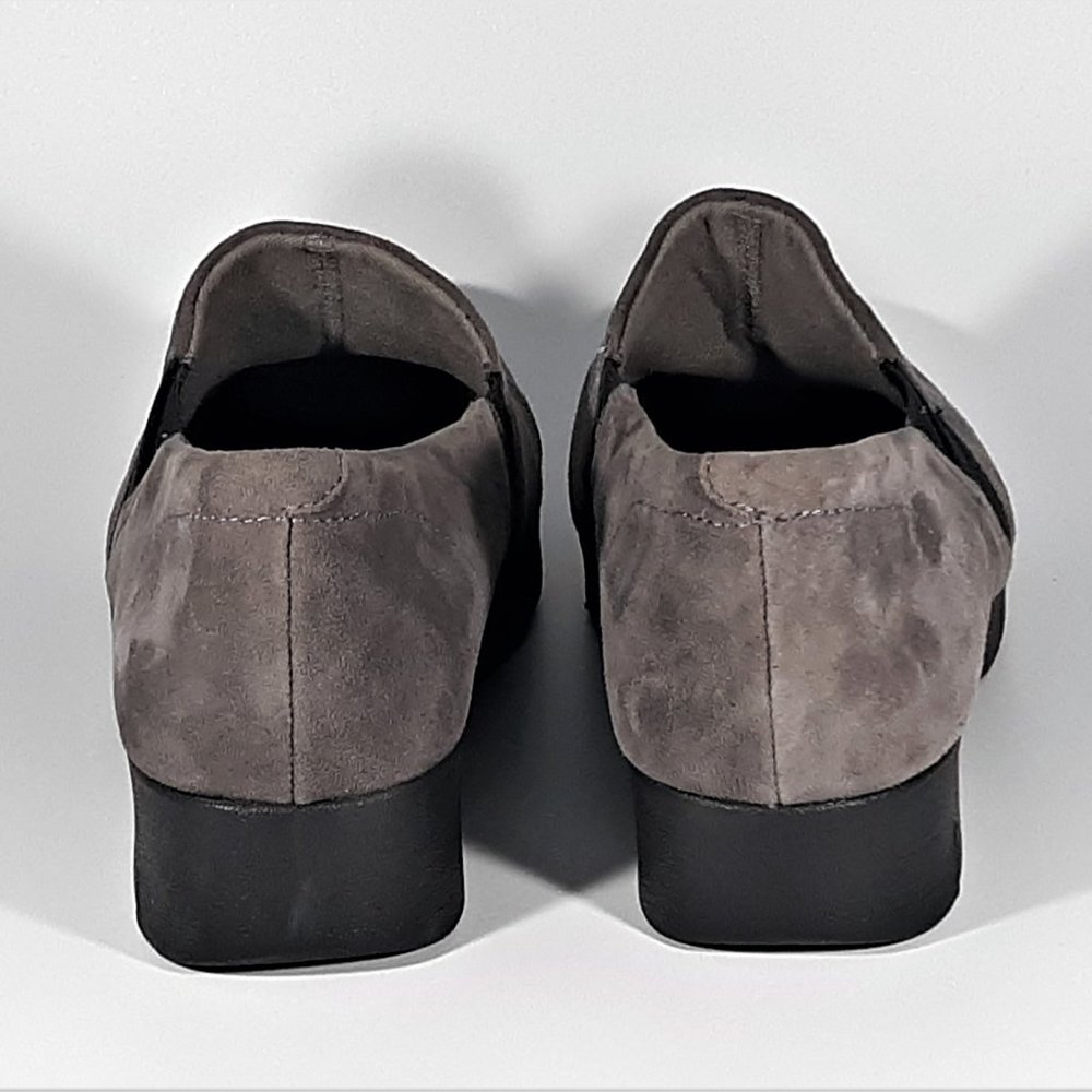 Clarks Artisan Daelyn Monarch Nubuck Suede Slip On - image 3